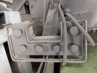 Hydraulický lis STANKOIMPORT P6330 100T C rám - 9