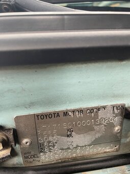 Toyota RAV 4 2,0(95kW) 4x4 1996 - 9