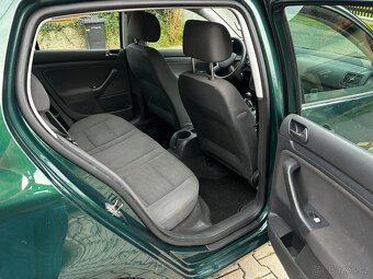Volkswagen Golf 1.4 16V 55kW KLIMA, SERV.KN - 9