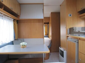 Prodám karavan Knaus Eifelland 500 tmf,r.v.2006 + předstan. - 9