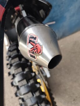 Suzuki RMZ 250, super stav, ZIMNÍ cena, bez investic - 9