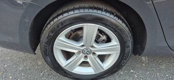 Volkswagen Golf 7, 1.6 TDI DIG.KLIMA,NAVI,MASÁŽE - 9