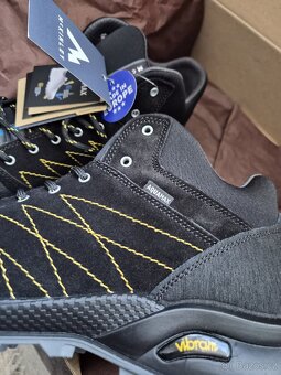 Pánské outdoorové kotníkové boty vel.44 - 9