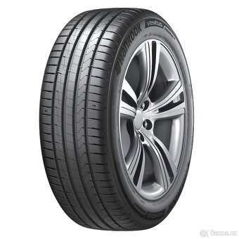 Hankook Ventus Prime 4 K135 215/55R16 93V DOT 0323 - 9