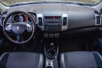 PEUGEOT 4007 2.2 HDi 115kW 7-miestne 2008 - 9