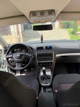 Prodám Škoda Octavia 2, 1.8Tsi, 213tis.km ma nejeto. - 9