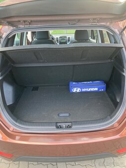 Hyundai iX 20 - 9