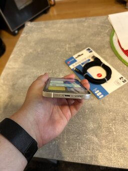 Prodám iPhone 12 128gb - 9