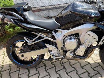 Yamaha FZ6 Fazer 2006 - 9