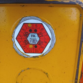 traktor  Zetor 7211 - 9