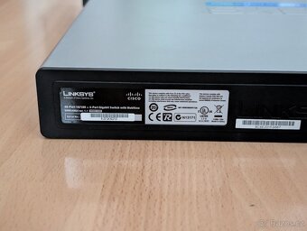 Cisco Linksys SRW248G4 48p managed switch + 4x Gbit - 2 ks - 9