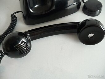 Starý telefon Tesla T65S - 9