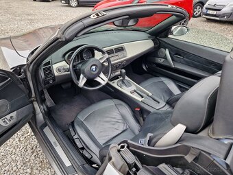 BMW Z4 CABRIO,2.5i,141KW,LPG,AUTOMAT,XENON,KŮŽE,DVĚ STŘECHY - 9