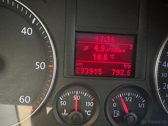 Volkswagen Golf V 2.0 TDI Nová STK - 9