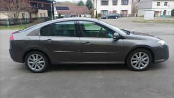 Renault Laguna 3 2.0 TDci 110kw - 9