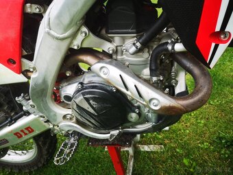 Honda CRF 450R, r.v. 2017 s el. startérem - 9