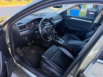 Škoda Superb III 2.0 TDI 110 kw DSG STYLE - 9
