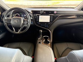Toyota Camry - 9