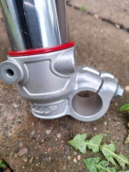 Tlumiče WP Xplor 48 + brýle - 9