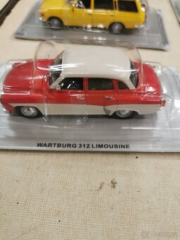 Kovové modely autíček. - 9