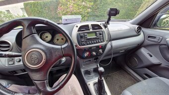 Toyota Rav 4 - 9