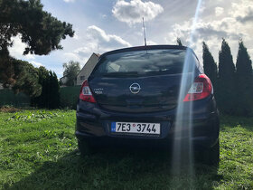 Opel Corsa D 1,2 63kw - TK do 4.9.2025 - 9