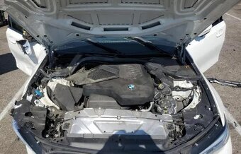 BMW Série 3 330i xDrive M Sport - 9