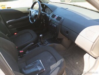 Škoda Fabia combi 1,2 po velkém servisu - 9