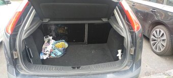 Ford Focus 1.8 TDCi. 2006 - 9