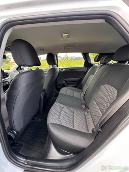 Prodám Kia Ceed SW 1.0 T-GDI ve výbavě Spin 5 let záruka - 9