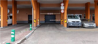 GARÁŽOVÉ STÁNÍ v objektu Nová Harfa Poděbradská 777/9 - 9