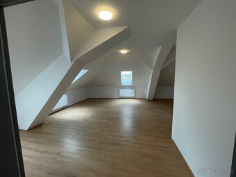 Pronajmu zrekonstruované půdní prostory v Pardubicích - 9