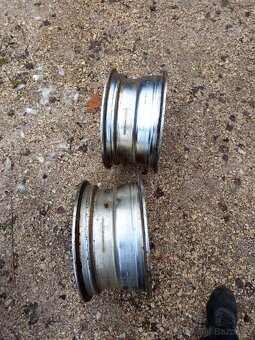 Prodám náhradní díly škoda 120l - 9