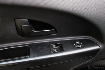 Kia Cee´d SW 1.4 CVVT 16V LX - 9