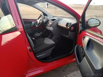 Citroën C1, 1.0i - 5 DVEŘÍ-SERVISNÍ KNIHA-2008 - 9
