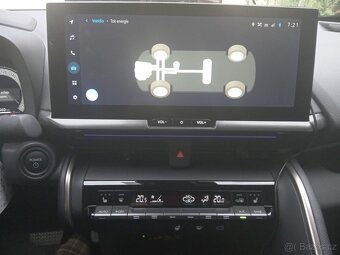 Predám TOYOTU C-HR 1,8 HYBRIB-EXECUTIVE-automat - 9