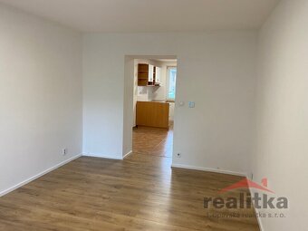 Pronájem bytu 2+1 57 m2, Opava, ul. Nám. Sv. Hedviky - 9