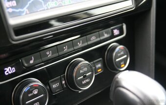 Volkswagen Passat 2.0 TDI Bi-Turbo BMT 4Mot Highline DSG - 9