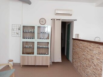 Přenechám kompletně vybavený kosmetický salón - 9