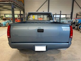 Chevroletu Silverado 1500 z roku 1988 - 9