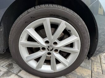 ŠKODA RAPID 1.2 81KW EDICE JOY XENONY - 9