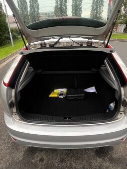 Ford Focus III 1.6 74KW 175TKM (Klimatizace) - 9