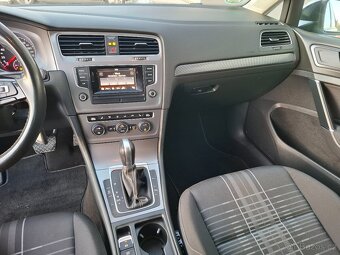 GOLF VII 1.4TSi 92 KW DSG, r.16, po SERVISE, VELMI PĚKNÝ - 9