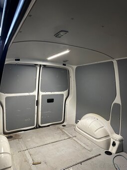 VW Transporter 2.0tdi/110 kW,FULL LED, 131000km, TK 4/2027. - 9