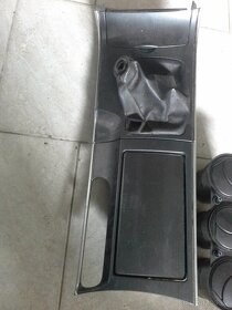 Radio,ovladani klima,stredovy panel na Mazda 6 rok 2004-08 - 9