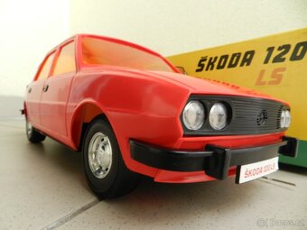 ŠKODA 120 LS SERVO - ITES r. 1984 ČSSR - 9