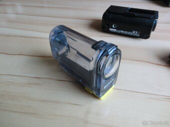 Outdorová sportovní kamera SONY HDR-AS15 -velká sada - 9