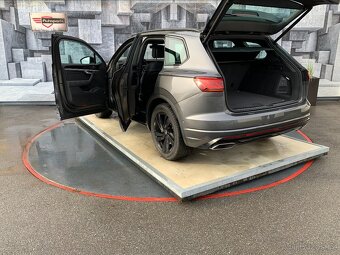 Volkswagen Touareg 4.0TDi, 310KW, V8, R-LINE - 9