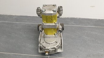 Prodám hydraulické čerpadlo VIVOLO - 9