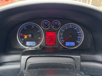 Volkswagen passat 1.9 TDi automat - 9